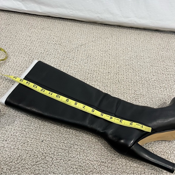 BANANA REPUBLIC Black Leather High Heel Knee High Boots Gold Zipper Sz 8M $300, - Picture 11 of 16